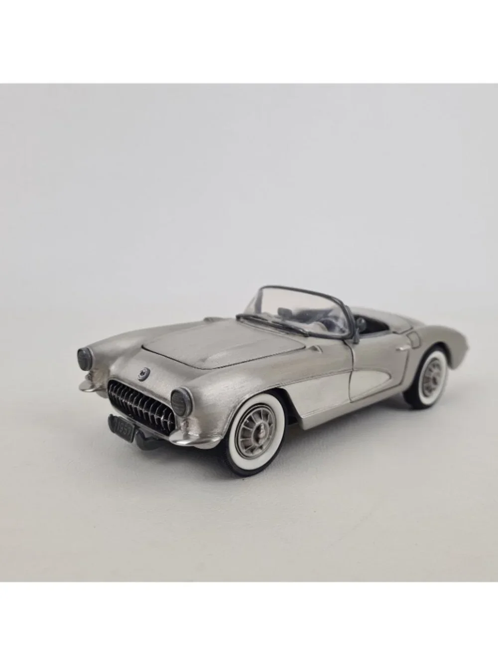 Franklin Mint Precision Pewter Classics 1957 Corvette 1:24 DieCast B11B880